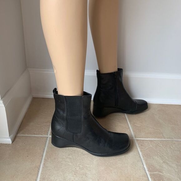 Y2K Liz Claiborne Flower Flex Size 8 Boots Leather - Picture 2 of 8